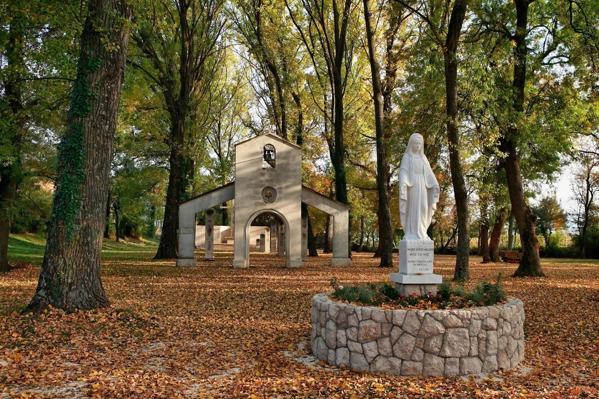 Villa Matko - Family Destination Zmijavci Buitenkant foto